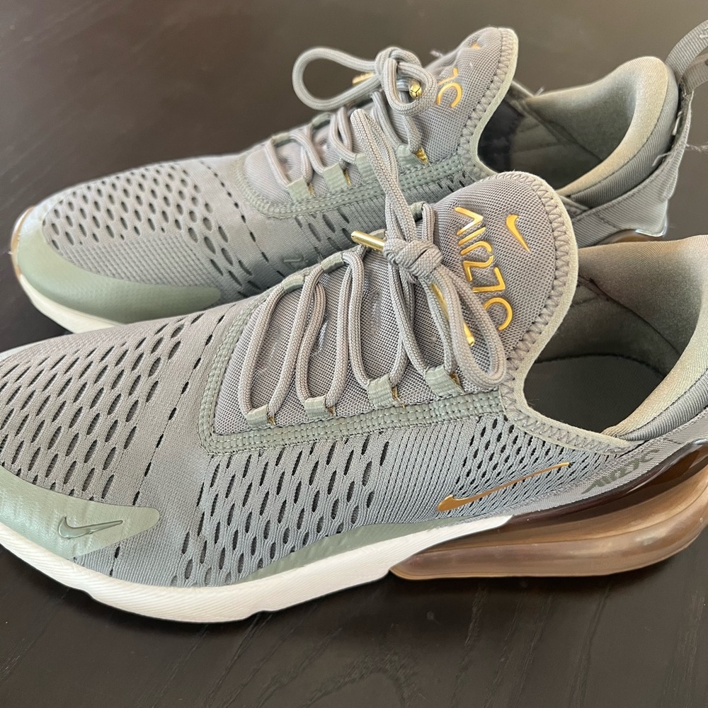 Nike Air Max 270